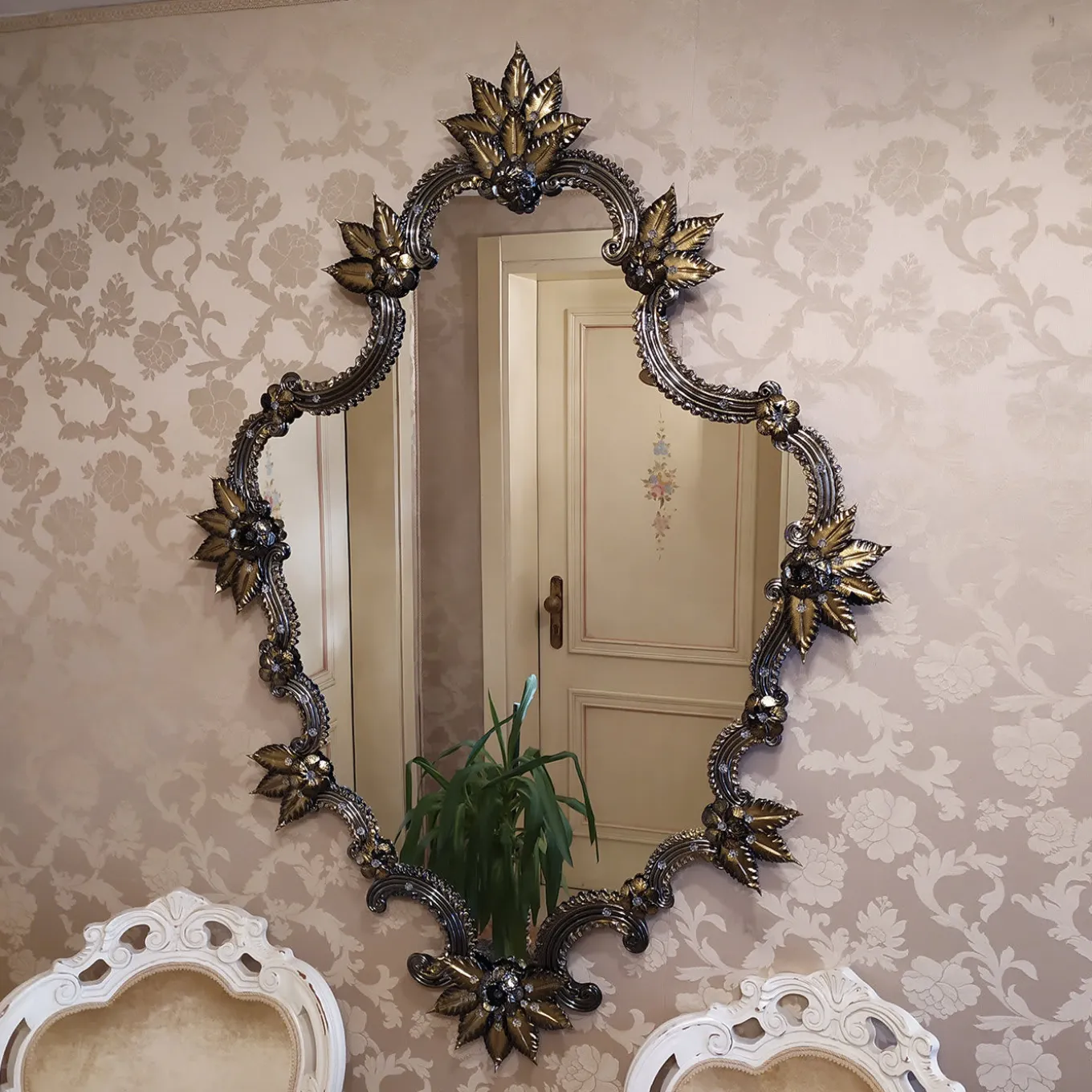 Specchio in vetro di Murano Tiziano