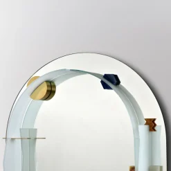 Specchio scultoreo in vetro satinato ovale Essenza