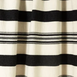 Tacke.d2 Coperta a righe bianche e nere con frange