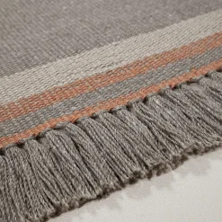 Tappeto Coco Taupe in PET riciclato In&Outdoor di Carlotta Fortuna