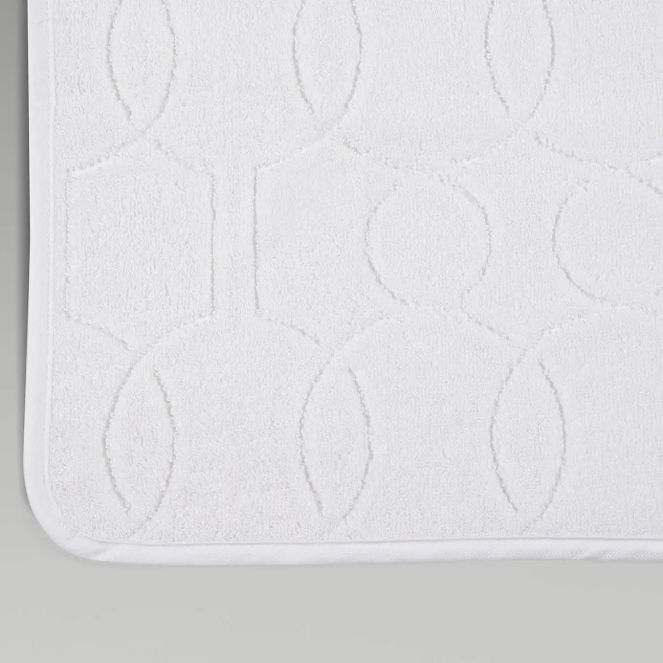 Tappeto da bagno Shangri-La Jacquard bianco
