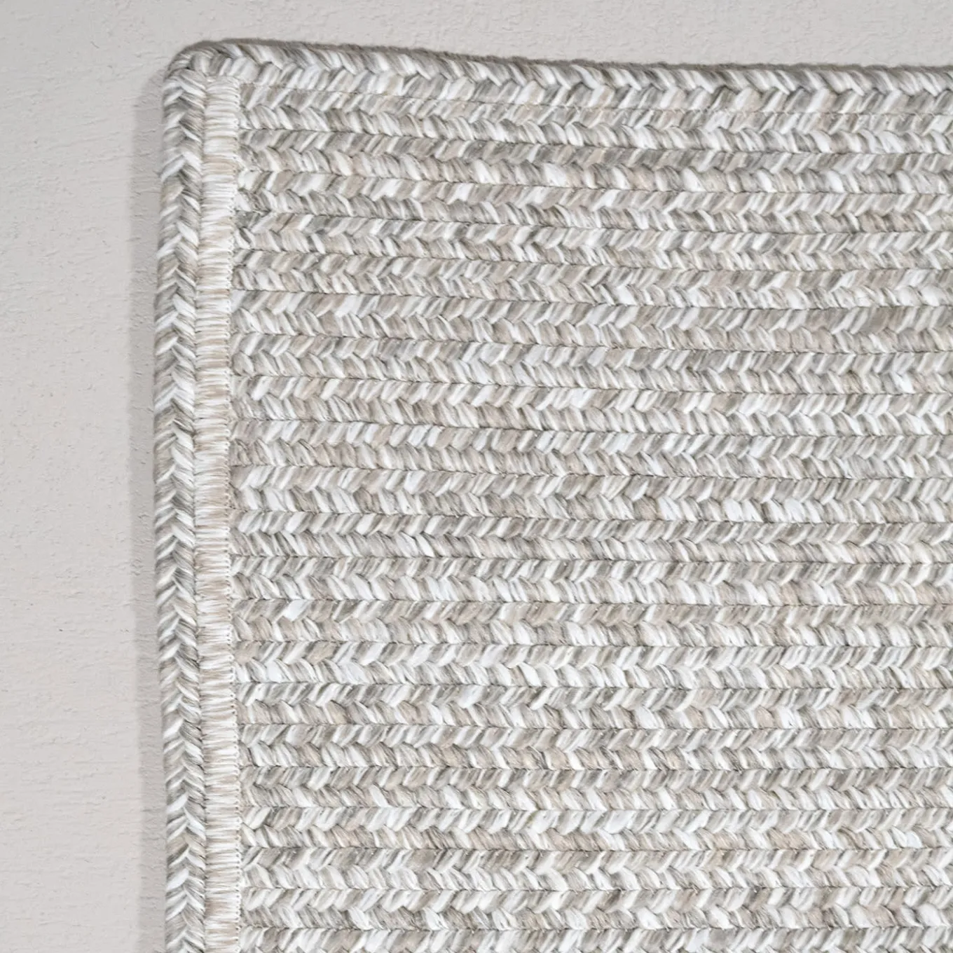 Tappeto Plain Ivory in polipropilene In&Outdoor di Amini Studio