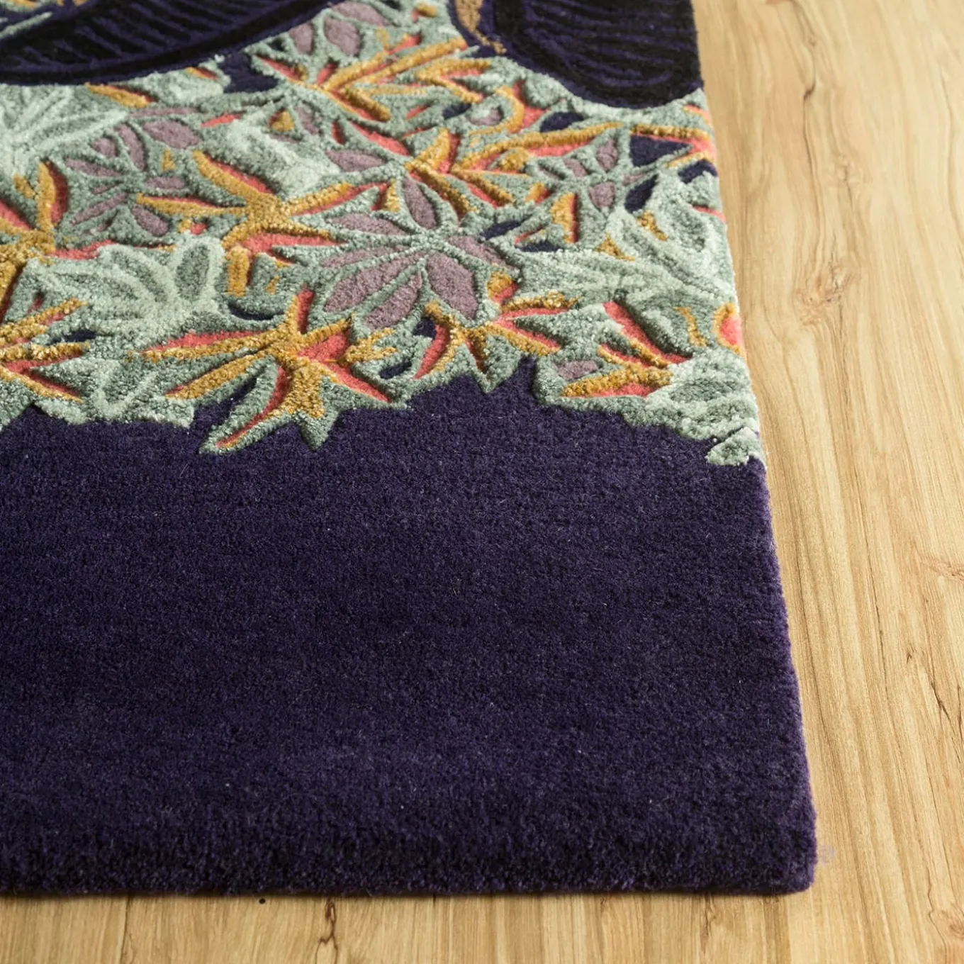 Tappeto Plum Glow Purple Velvet trapuntato a mano