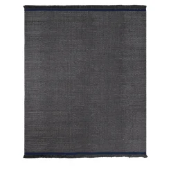 Tappeto Sesamo Charcoal Recycled PET In&Outdoor di Carlotta Fortuna