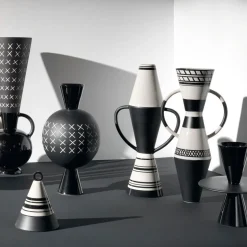 Vaso ad anfora #1 di Ugo La Pietra
