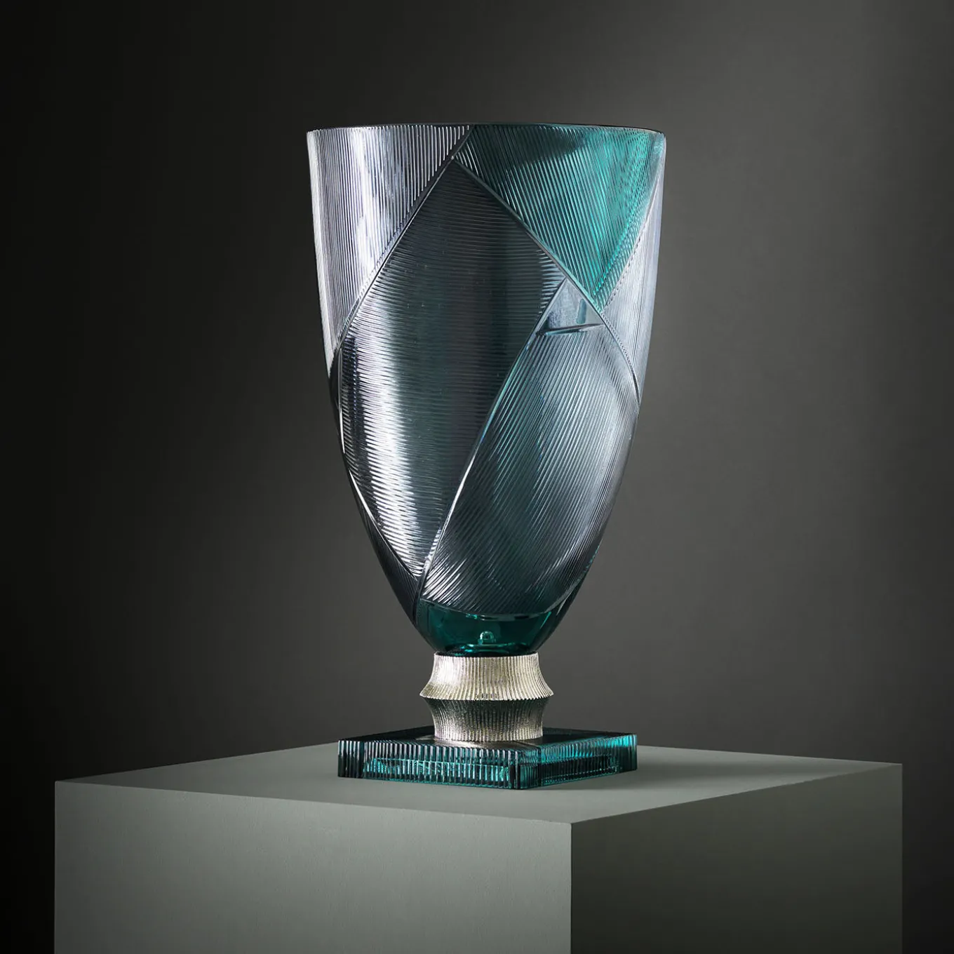 Vaso Decorativo Egeria Grande Blu in Cristallo