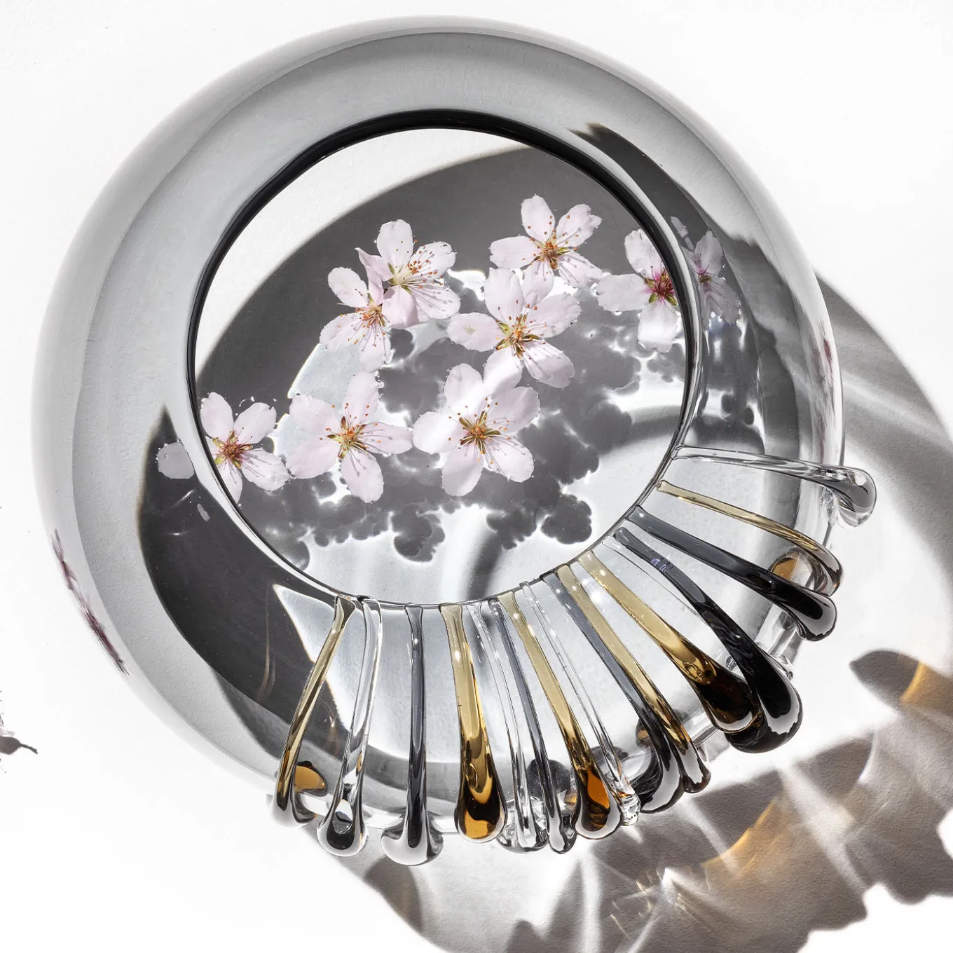 Vaso decorativo Like a Bowl in vetro grigio con gocce