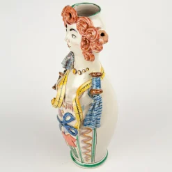 Vaso in ceramica The Seamstress