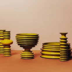 Vaso Revolver giallo e marrone #1 di Christoph Radl