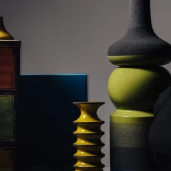 Vaso Revolver giallo e marrone #1 di Christoph Radl