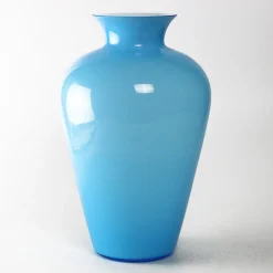 Vaso turchese simile a un'anfora
